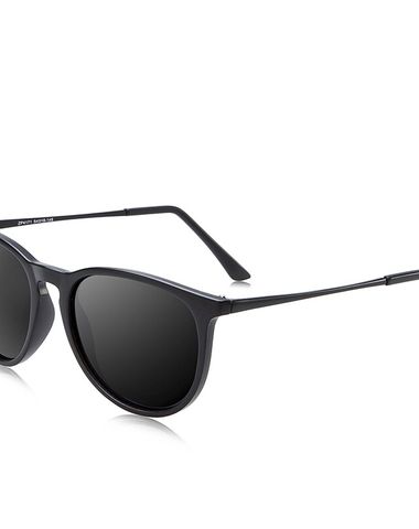 black stylish chasma