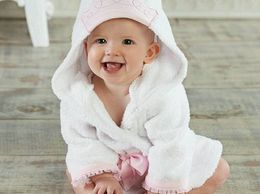 cute-bathrop-1494357962